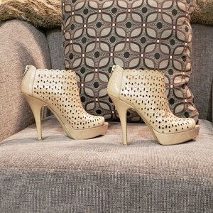 Enzo Peep Toe Platform High Heeled Shoes